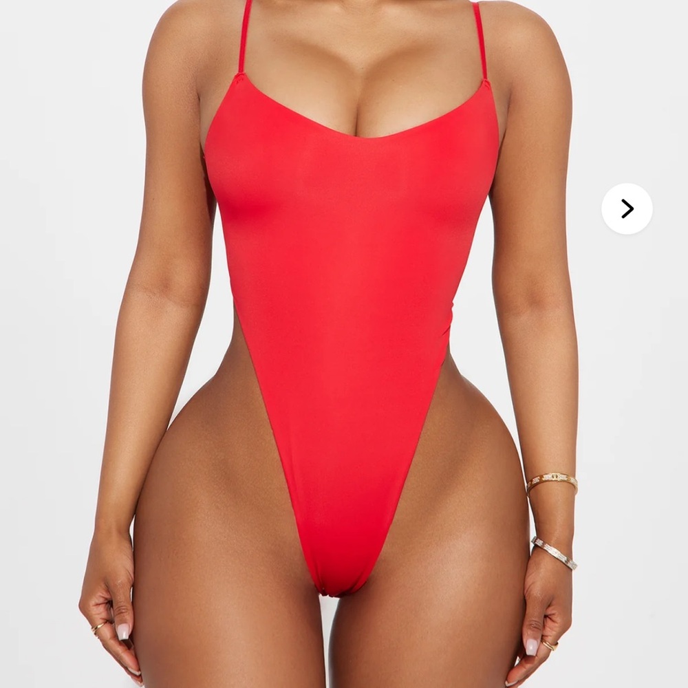 NWT Fashion Nova Bodysuit